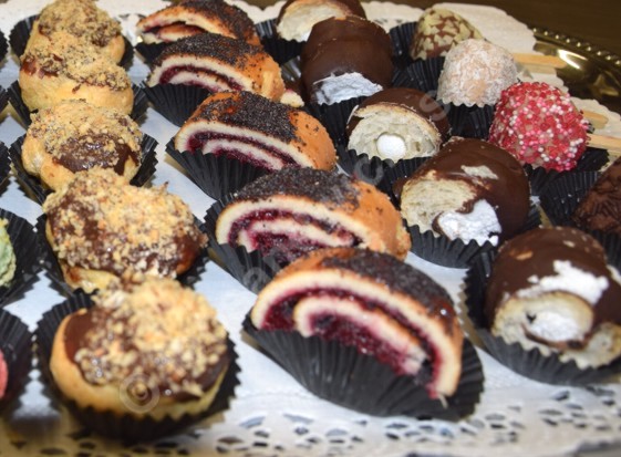 AGP110PP- Agape Petits Fours Mini...