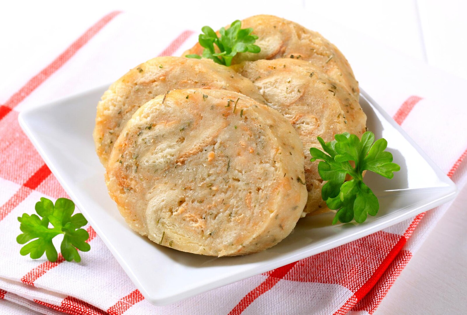 Menü 29- Serviettenknödel mit Grammeln