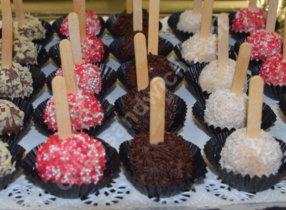 PP 121 Petits Fours- Lolli